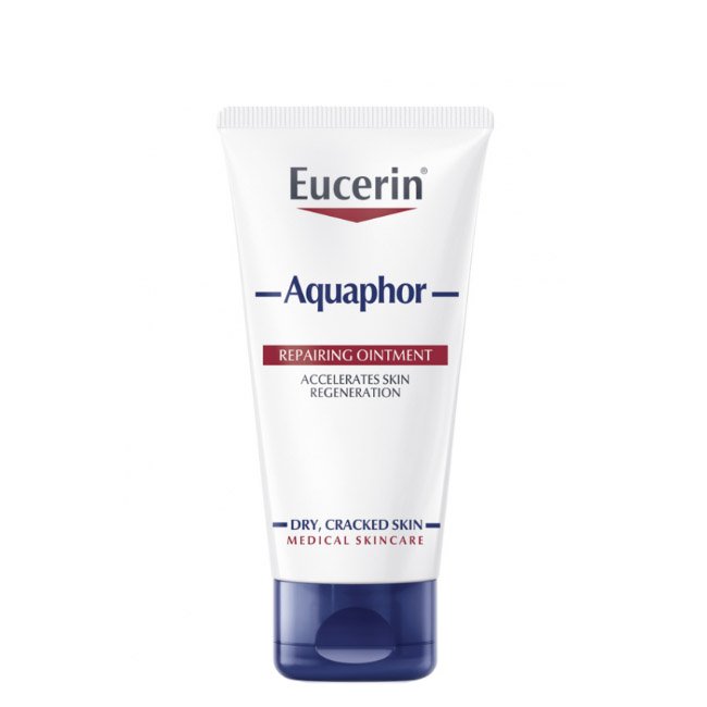 eucerinaquaphorpomada_2.jpg Tube of Eucerin Aquaphor Repair ointment by Eucerin, a moisturizing corrective ointment indicated for dry, cracked or irritated skin.