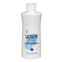 Bottle  of  Lactacyd  Derma  Gentle  Cleansing  Gel  by  Lactacyd,  a  cleansing  gel  indicated  for  moisturizing  sensitive  skin.