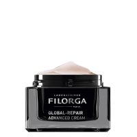 a  velvety  face  cream  indicated  for  repairing  10  signs  of  skin  ageing.