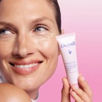 a  lightweight  gel  indicated  for  puffiness  and  dark  circles.