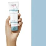 a  face  cream  indicated  for  dry  and  eczema-prone  skin.