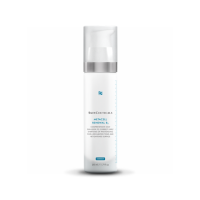 Product  container  of  Skinceuticals  Metacell  Renewal  B3  Emulsion  by  Skinceuticals,  an  emulsion  indicated  for  photo  aging  signs.