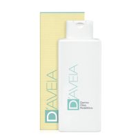 Bottle  of  DAveia  Pediatric  Dermo-Oil  by  DAveia,  a  cleansing  oil  indicated  for  moisturizing  atopic  skin  in  babies  and  children.