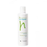 Bottle  of  Hexaphane  Seborregulating  Shampoo  by  Hexaphane,  a  shampoo  indicated  for  purifying  oily  hair  with  reactive  seborrhea.