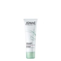 Jar  of  Jowaé  Moisturizing  Light  Cream  by  Jowaé,  a  light  cream  indicated  for  rehydrating  and  toning  the  complexion.