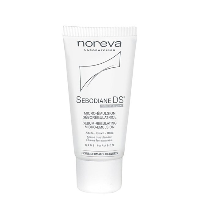 norevasebodianedsmicro-emulsa_o Bottle of Noreva Sebodiane DS Micro-Emulsion by Noreva, a micro-emulsion indicated for seborrheic dermatitis.