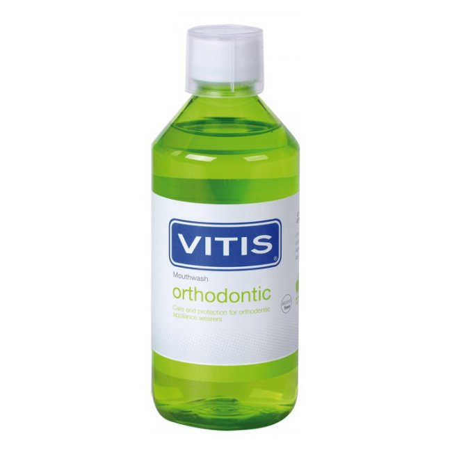vitiscolutorio Bottle of Vitis Orthodontic Elixir by Vitis, a mouthwash indicated for oral hygiene during orthodontic intervention.
