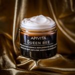 a  rich  cream  indicated  for  night  repair.
