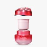 a lightweight cream indicated for intense moisturizing.