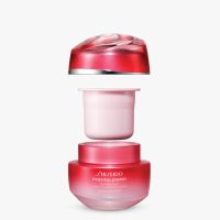 a lightweight cream indicated for intense moisturizing.