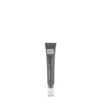 Product  container  of  Martiderm  Shots  Hyaluronic  Firm  by  Martiderm,  a  concentrate  indicated  for  intense  hydration  and  firming.