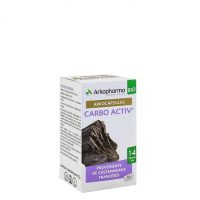 Box  of  Arkocápsulas  Carbo  Activ  Bio  Capsules  by  Arkopharma,  a  food  supplement  indicated  for  eliminating  gas  from  the  stomach.