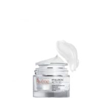 a  day  cream  indicated  for  regenerating  and  plumping  skin.