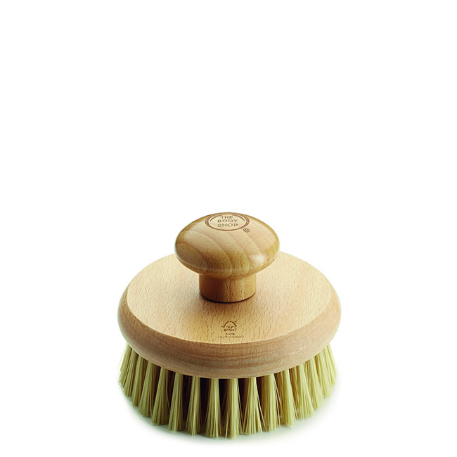 TheBodyShopRoundBodyBrush The Body Shop Round Body Brush