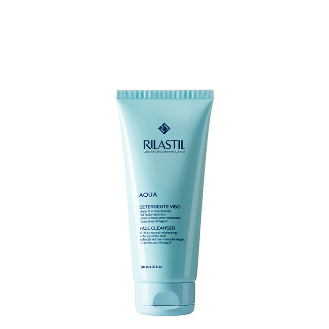 RilastilAquaGeldeLimpezadeRosto200ml Bottle of Rilastil Aqua Face Cleanser by Rilastil, a cleansing gel indicated for removing impurities while moisturizing the skin.