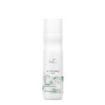 a micellar shampoo indicated for cleansing and defining curls.