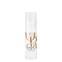 a shampoo indicated for moisturizing and shine.