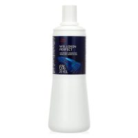 Bottle  of  Wella  Professionals  Welloxon  Perfect  Developer,  a  developer  indicated  for  precise  hair  color  lightening.