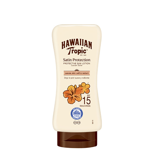 HawaiianTropicSatinUltraRadianceSunLotionSPF15180ml Hawaiian Tropic Satin Ultra Radiance Sun Lotion SPF15 Loção Solar 180ml - Image 1