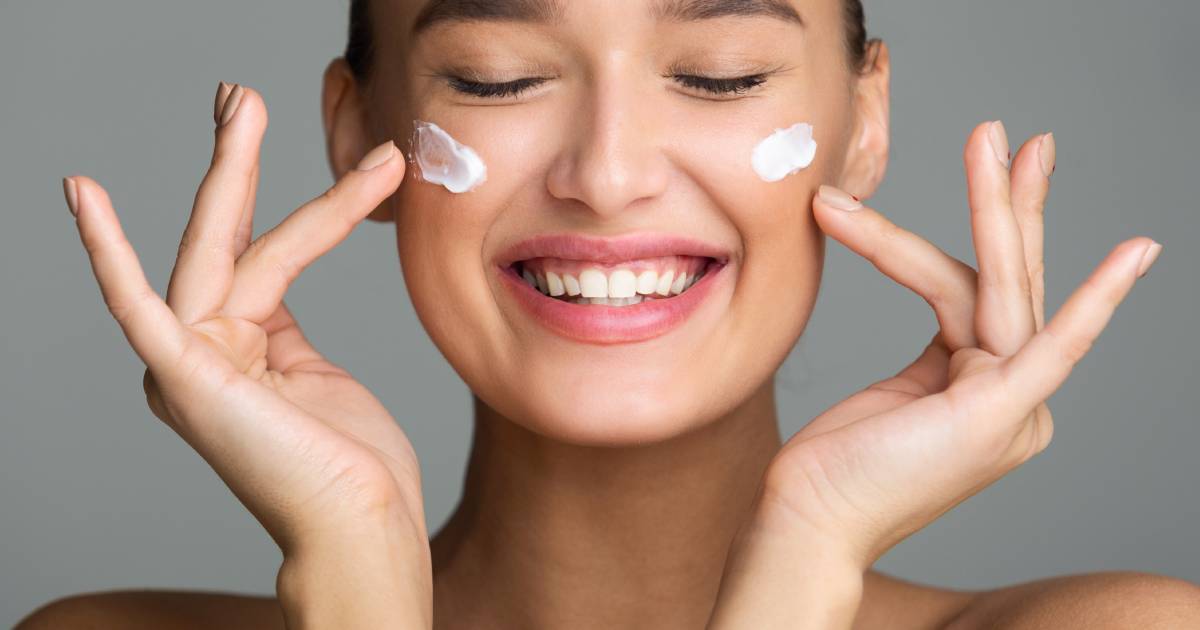 How to Apply Sunscreen