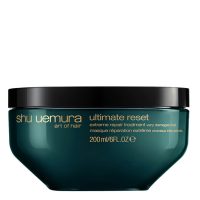 Jar  of  Ultimate  Reset  Mask  by  Shu  Uemura,  an  intensive  mask  indicated  for  repairing  and  nourishing  very  damaged  hair.