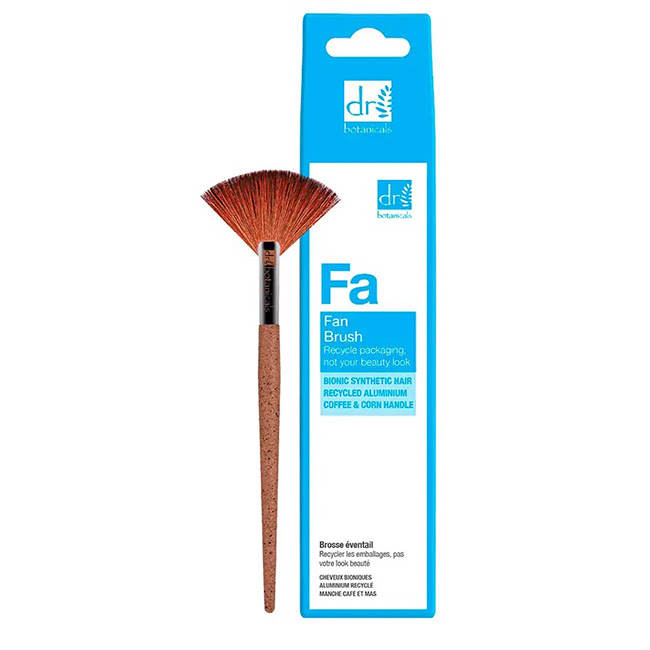 DrBotanicalsFanBrushBionicSyntheticHair Dr. Botanicals Pincel para Difuminar e Iluminar - Image 1