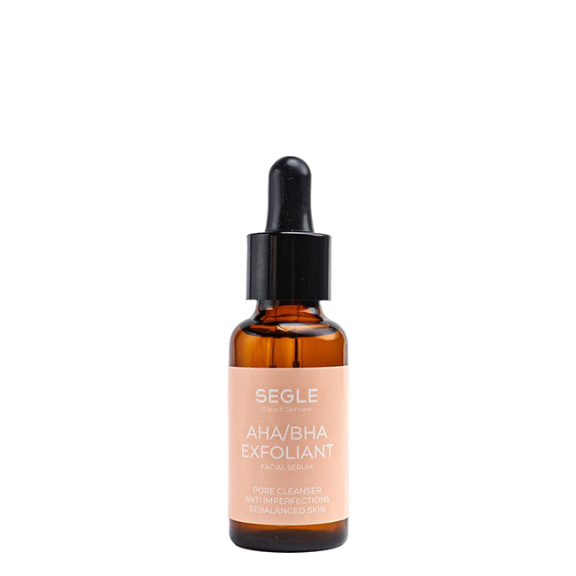 SegleClinicalAHABHAExfoliantSerum30ml Bottle of Segle Clinical AHA BHA Exfoliant Serum by Segle Clinical, a serum indicated for exfoliating oily and acne-prone skin.