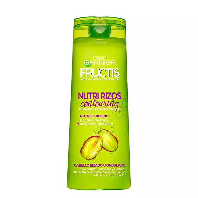GarnierFructisHydraCurlsShampoo360ml Bottle of Garnier Fructis Hydra Curls Shampoo by Garnier, a shampoo indicated for nourishing and defining curly hair.