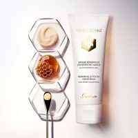 a  rich  balm  indicated  for  nourishing  dry  hand  skin.