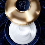 a velvety cream indicated for nourishing dry skin and anti-aging.