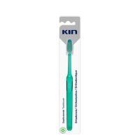 Product  container  of  Kin  Orthodontics  Toothbrush  by  Kin,  a  manual  toothbrush  indicated  for  effective  cleaning  of  orthodontic  appliances.