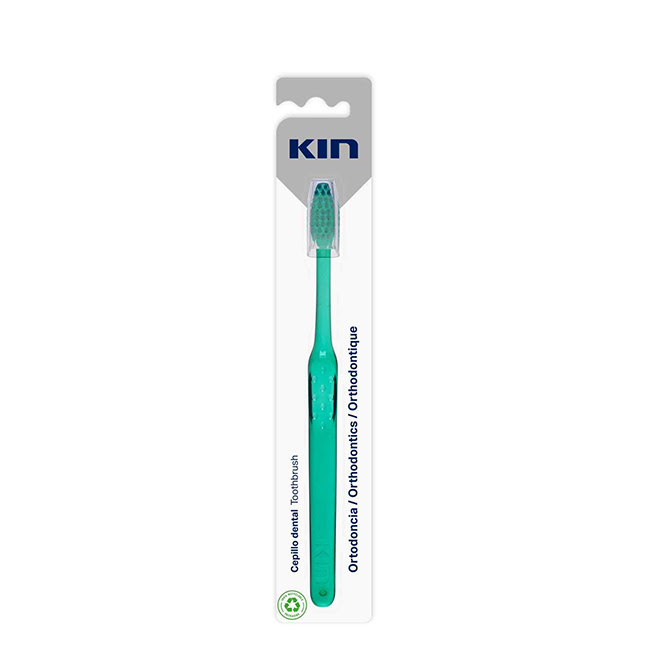 KinOrthodonticsToothbrush Product container of Kin Orthodontics Toothbrush by Kin, a manual toothbrush indicated for effective cleaning of orthodontic appliances.