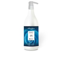 Bottle  of  Alcantara  Cosmética  Curly  Hair  System  Low  Poo  Shampoo  by  Alcantara  Cosmética,  a  shampoo  for  curly  hair  definition.