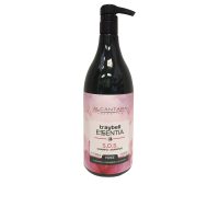 Bottle  of  Alcantara  Cosmética  Traybell  Essentia  SOS  Shampoo  by  Alcantara  Cosmética,  a  creamy  shampoo  for  dry  hair  hydration.