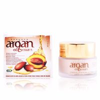 Jar  of  Diet  Esthetic  Argan  Oil  Essence  Cream  by  Diet  Esthetic,  a  facial  cream  indicated  for  moisturizing  and  regenerating  the  skin.