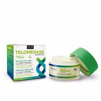 Jar  of  Diet  Esthetic  Vit  Vit  Cosmeceuticals  Telomerase  Rejuvenating  Cream  by  Diet  Esthetic,  a  cream  indicated  for  smoothing  wrinkles.