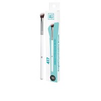 Ilū Angled Eyeshadow Brush 417