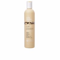 Bottle  of  Milk  Shake  Curl  Passion  Shampoo  by  Milk  Shake,  a  nourishing  shampoo  indicated  for  cleansing  and  conditioning  curls.