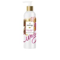 Bottle  of  Pantene  Natural  Curls  Styling  Cream,  a  leave-in  cream  indicated  for  hydrating  and  defining  curly  hair  while  controlling  frizz.