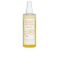 Bottle  of  Picu  Baby  Mango  Bifasic  Conditioner  by  Picu  Baby,  a  leave-in  conditioner  indicated  for  softening  baby  hair  and  preventing  lice.