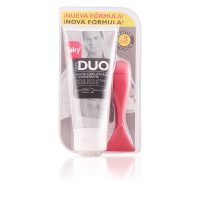 Tube  of  Taky  Man  Duo  Moisturizing  Depilatory  Cream  by  Taky,  a  cream  indicated  for  removing  hair  and  moisturizing  skin.