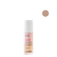 Bottle  of  Sensilis  Skin  Glow  Luminous  Make-up  4  by  Sensilis,  a  foundation  indicated  for  moisturizing  and  evening  out  facial  skin.