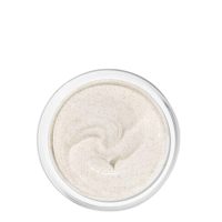 a  natural  scrub  indicated  for  skin  renewal  and  purification.