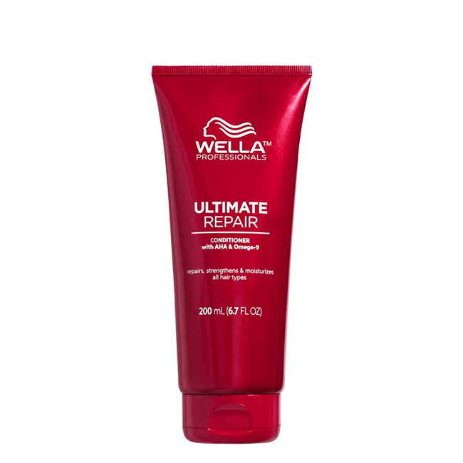WellaProfessionalsUltimateRepairConditioner200ml Bottle of Wella Professionals Ultimate Repair Conditioner by Wella, a conditioner indicated for repairing and strengthening hair.