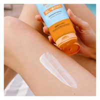 a gel cream indicated for UV protection and skin hydration.