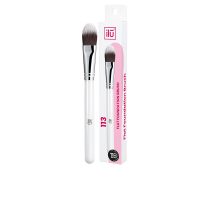 Ilū Flat Foundation Brush 113