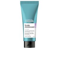 Bottle  of  Scalp  Advanced  Anti-Discomfort  Conditioner  by  LOréal  Professionnel,  a  light  conditioner  for  sensitive  scalps.
