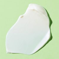 a moisturizing milk indicated for long-term hydration.