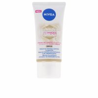Tube  of  Nivea  Luminous  630º  Anti-Spot  Hand  Cream  SPF15  by  Nivea,  a  hand  cream  indicated  for  moisturizing  and  reducing  dark  spots.