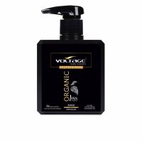 Jar  of  Voltage  Cosmetics  Organic  Liss  Mask  by  Voltage  Cosmetics,  a  hair  mask  indicated  for  frizz  elimination  and  hair  straightening.